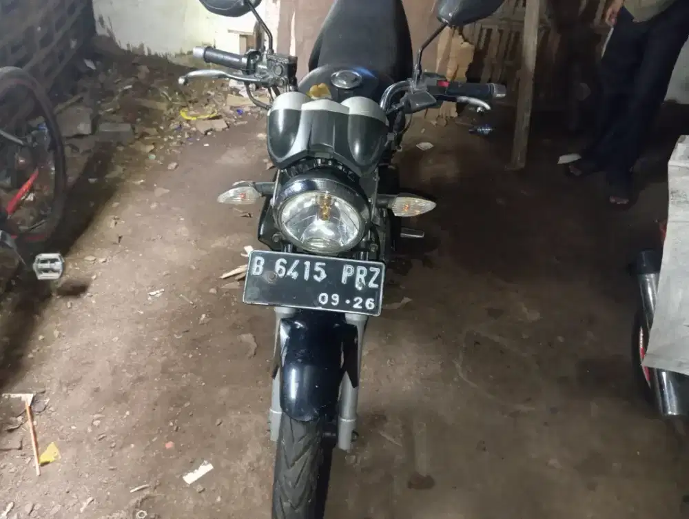 Vixion tahun 2011 (gen 1)