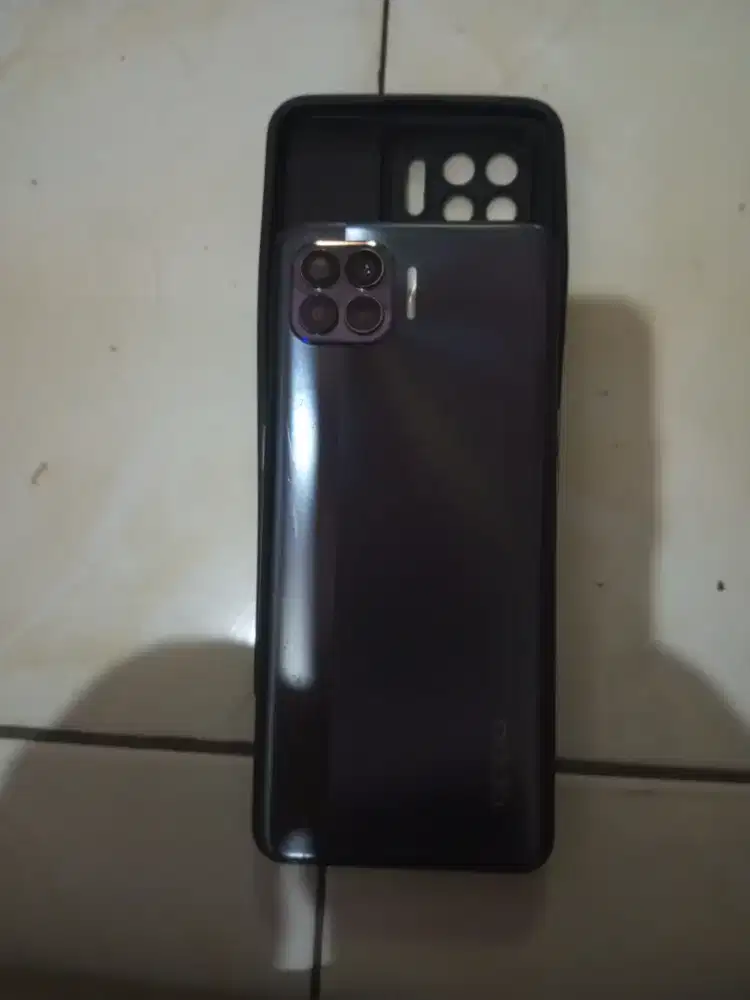 Di jual Oppo Reno 4F masih mulus