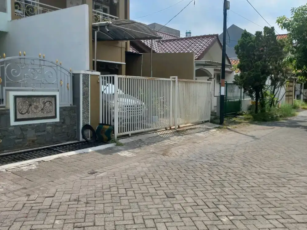 rumah Sewa babatan pratama