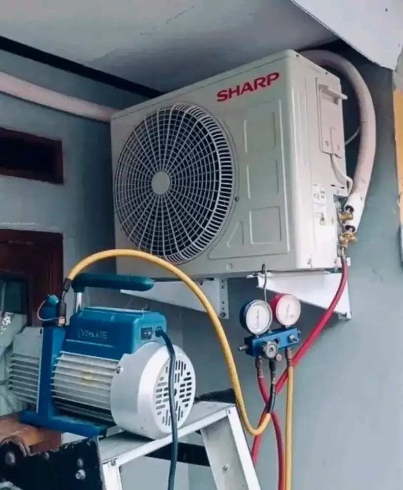 Service AC panggilan dan bongkar pasang AC