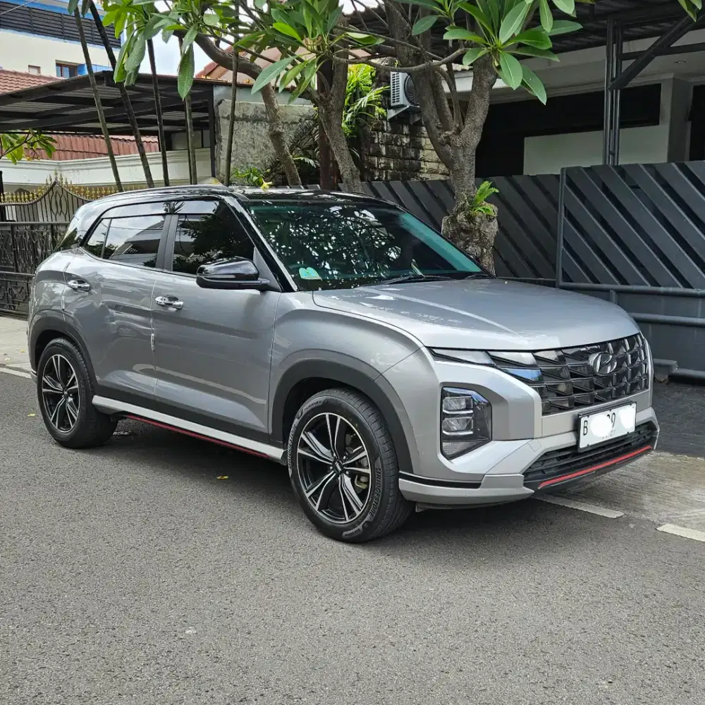 Hyundai Creta 2022 Prime IVT Two-Tone Silver 61rb km service record