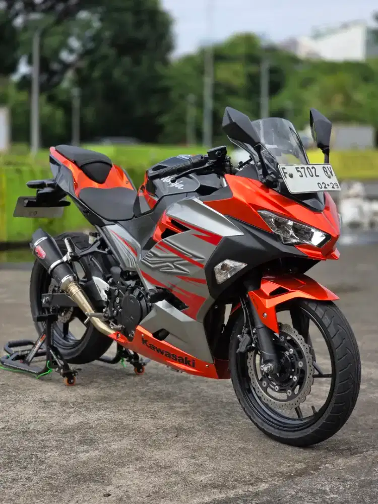 Kawasaki New Ninja 250 FI ABS KM 4000