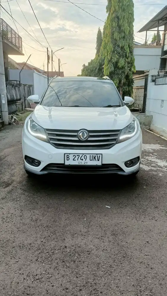 DFSK GLORY 580 COMFORT 1.8 MT 2018 SUNROOF SUV 7SEATER