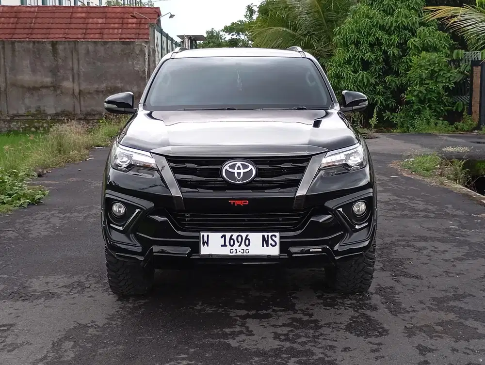 Fortuner VRZ TRD Dp Minim