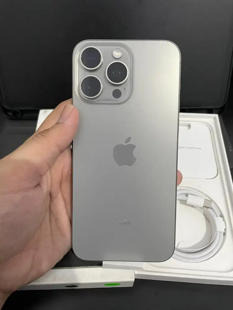 iPhone 15 Pro Max 256 Gb iBox