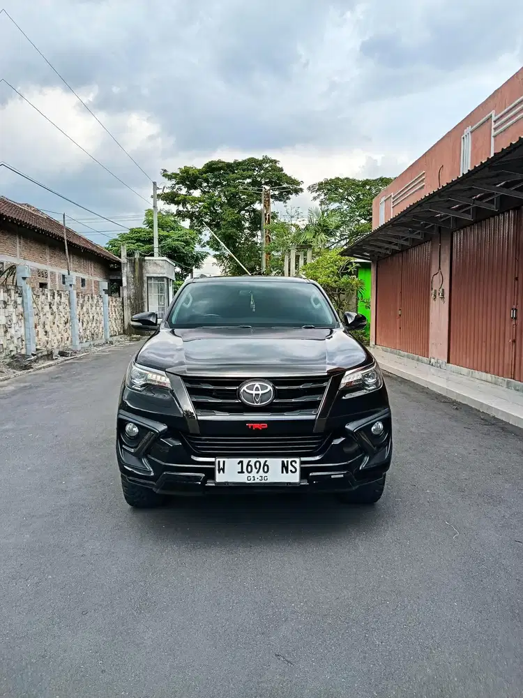 Fortuner VRZ TRD Dp Minim