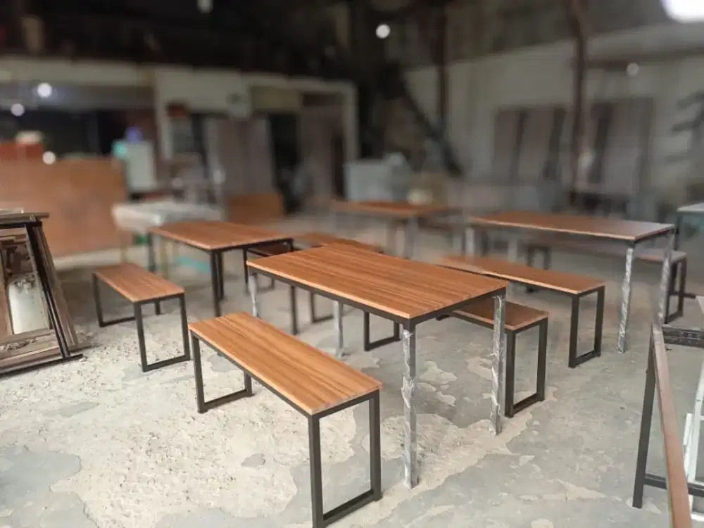 Meja set cafe kantin food court