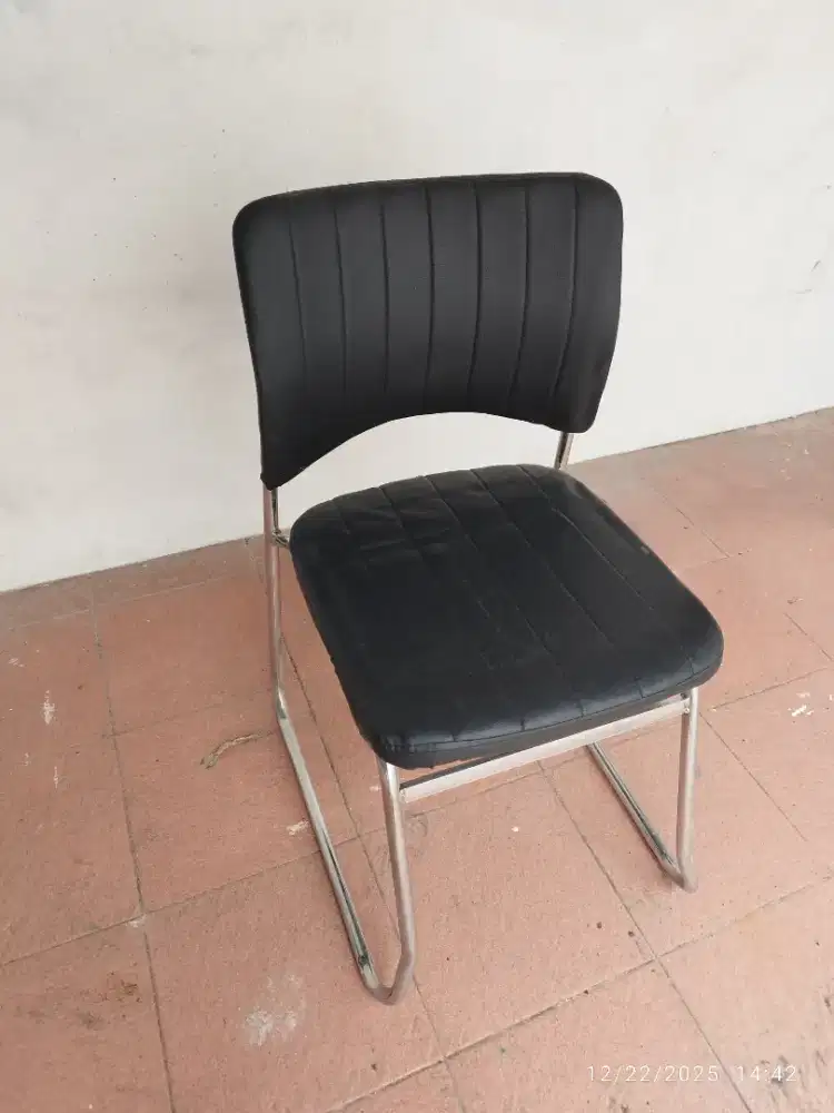 Kursi Kantor Empuk Nyaman