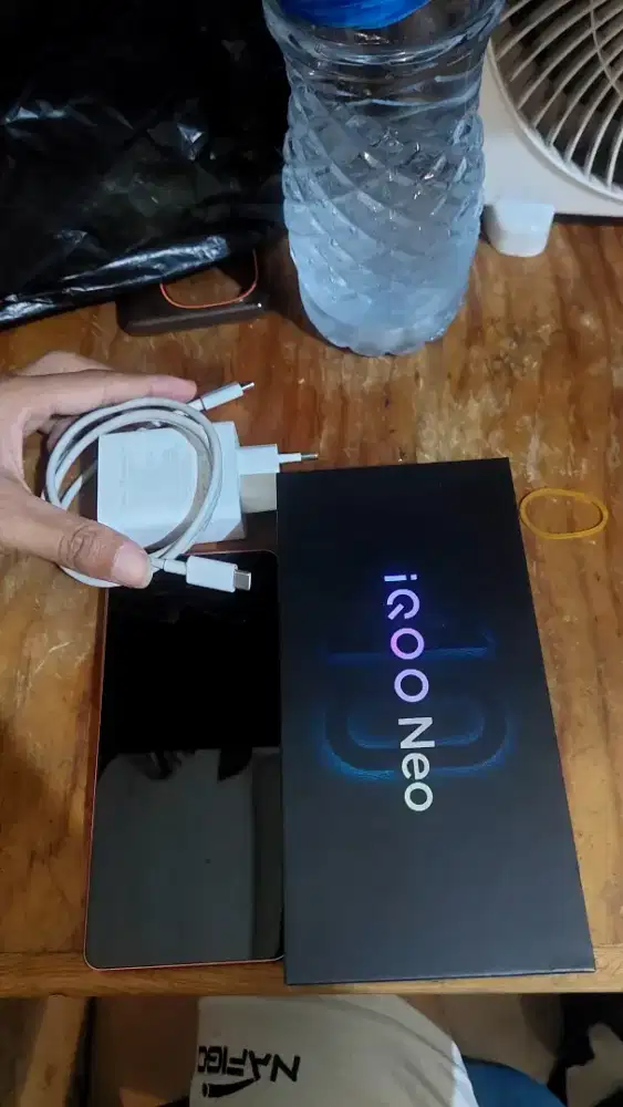 Dijual IQOO NEO 10 (RAM 16 GB + 512 GB ROM)