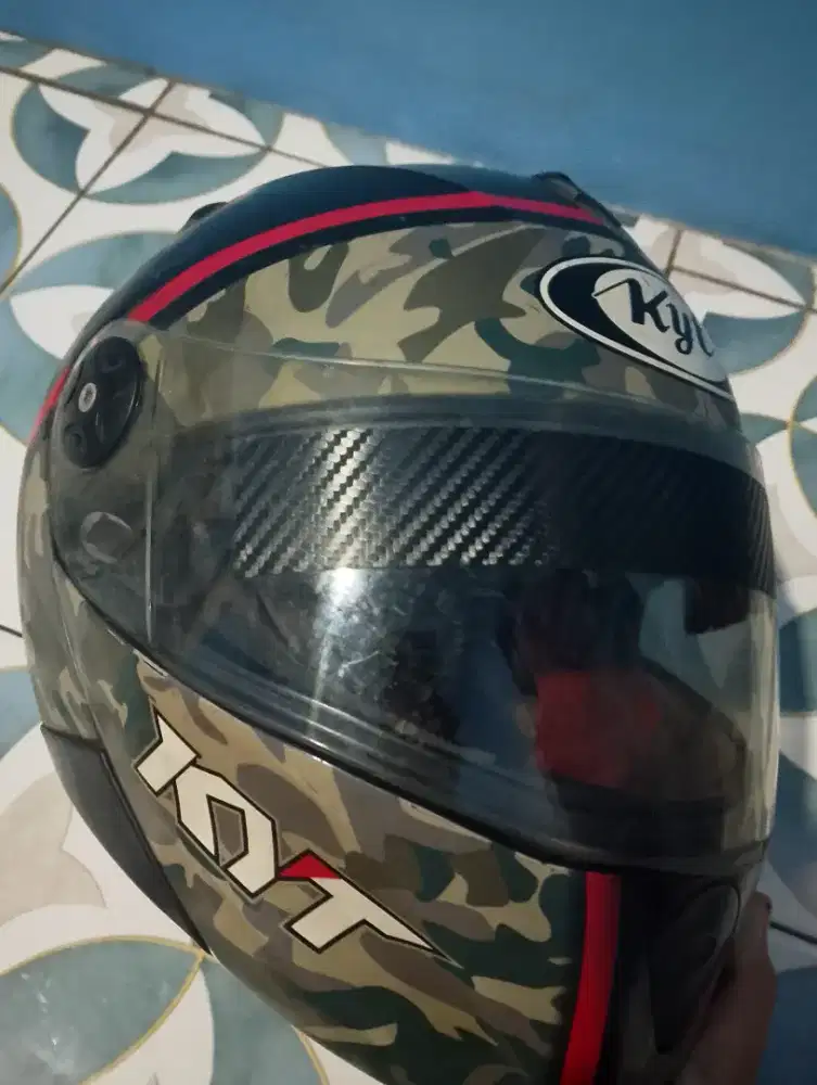 Helm KYT Bekas Keren