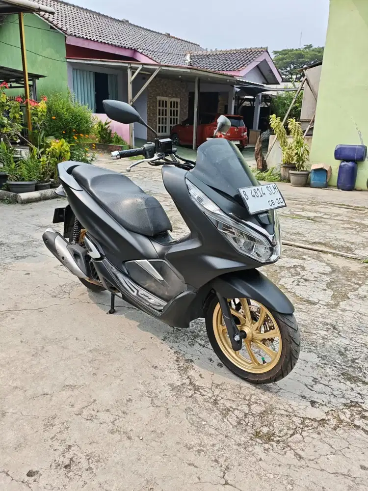 PCX 2020 HITAM JOS
