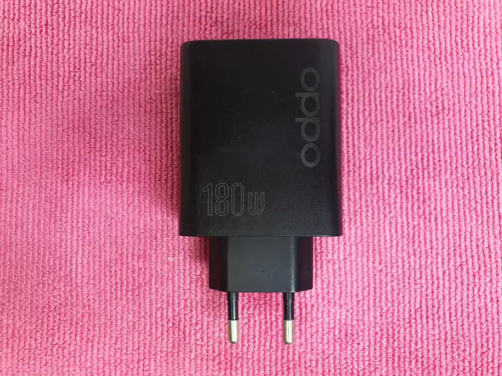 Charger Oppo 180watt