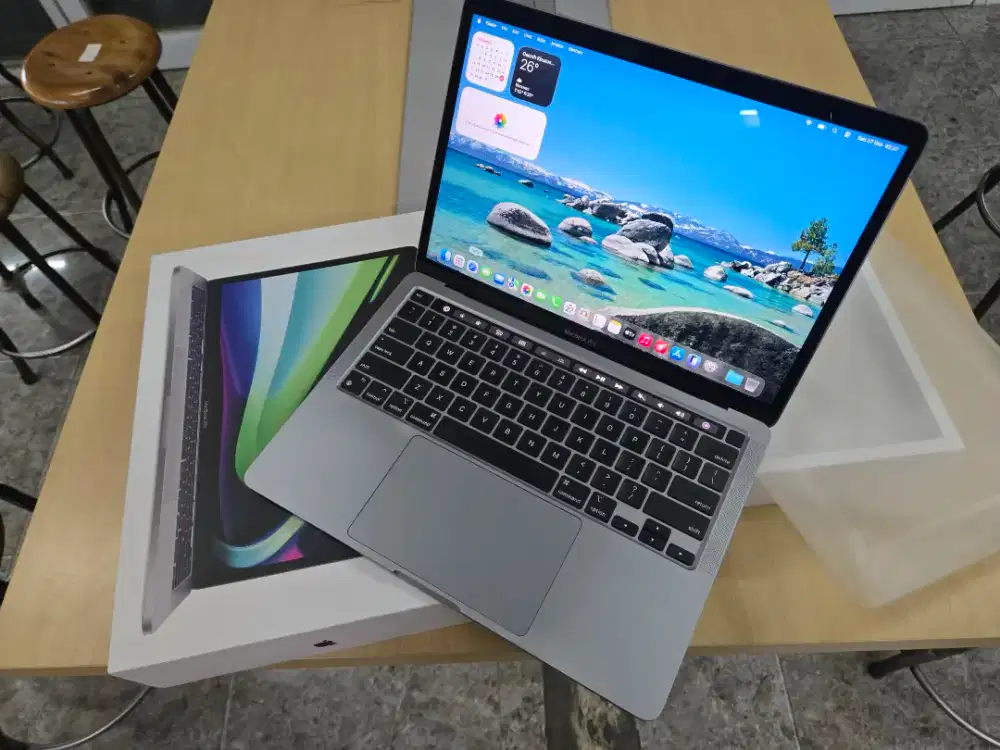 Macbook Pro M1 IBOX Touchbar 256 GB Kondisi Sangat Istimewa