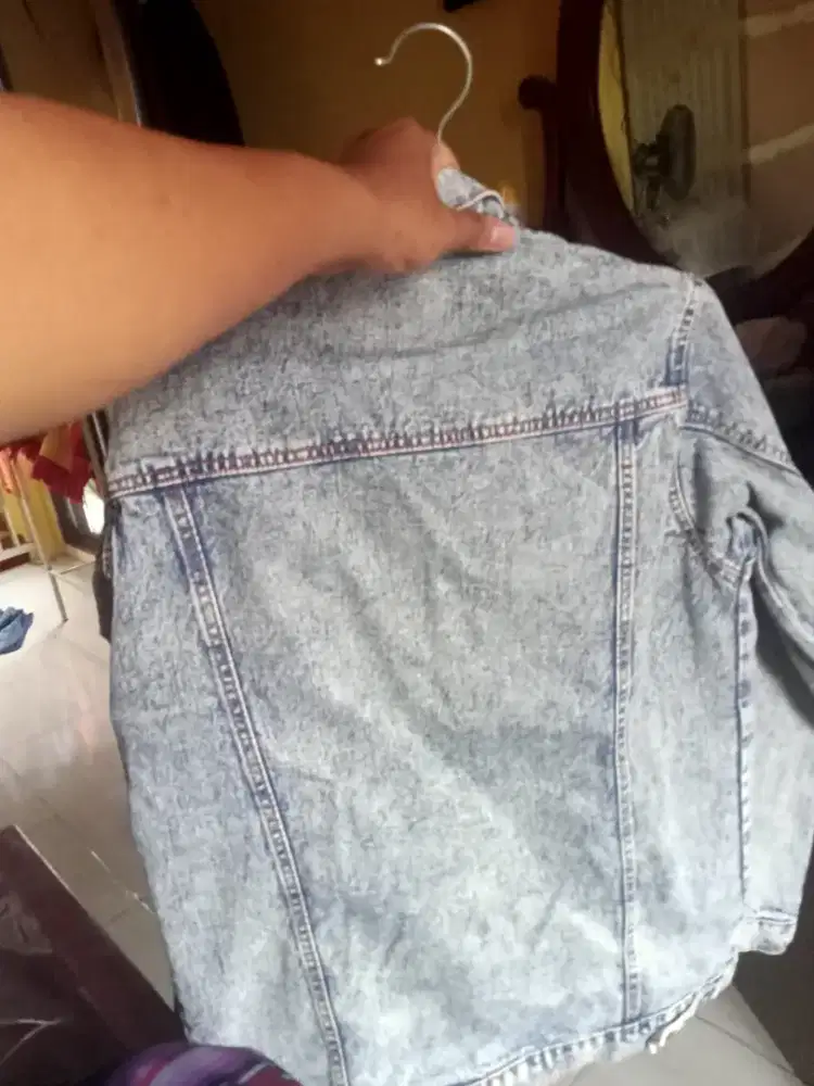Di jual jaket Levis