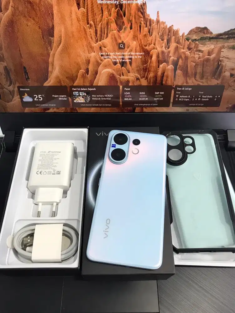 Vivo V60 (8/256Gb) fulsett Garansi on sampai bulan 4/2027 Bonus case