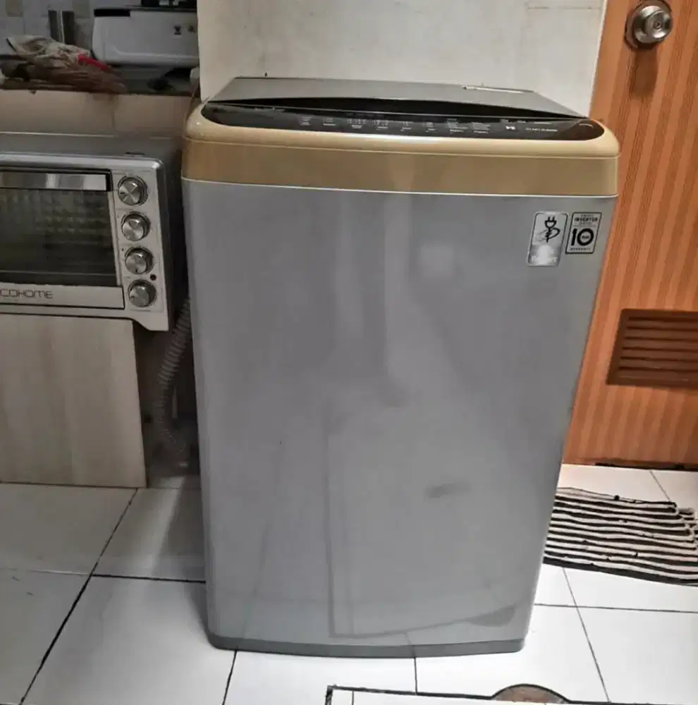 MESIN CUCI LG SMART INVERTER 8KG. KONDISI MASIH SANGAT BAGUS