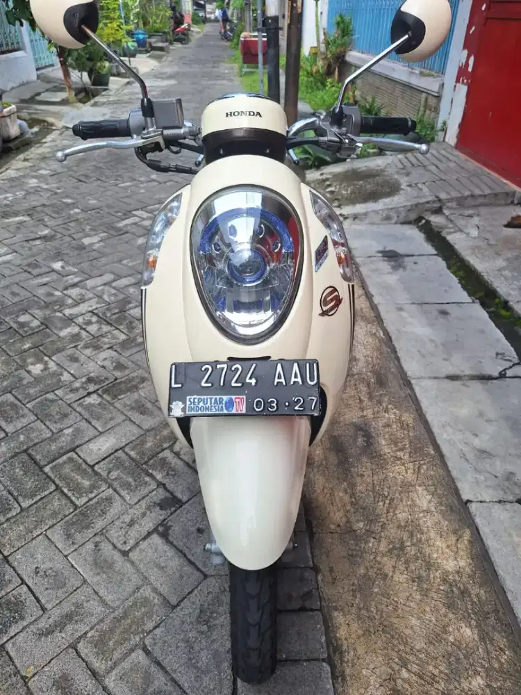 BU scoopy 2017 kondisi sgt bagus samsat kdg cowek