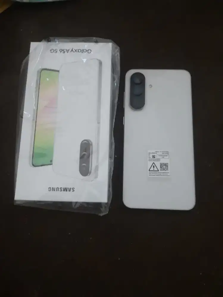 Samsung A56 5G 8/256 like new