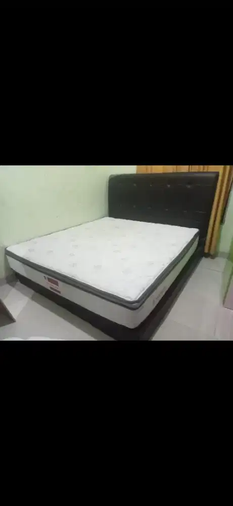 Di jual cepat springbed merk airland ukuran 180x200cm