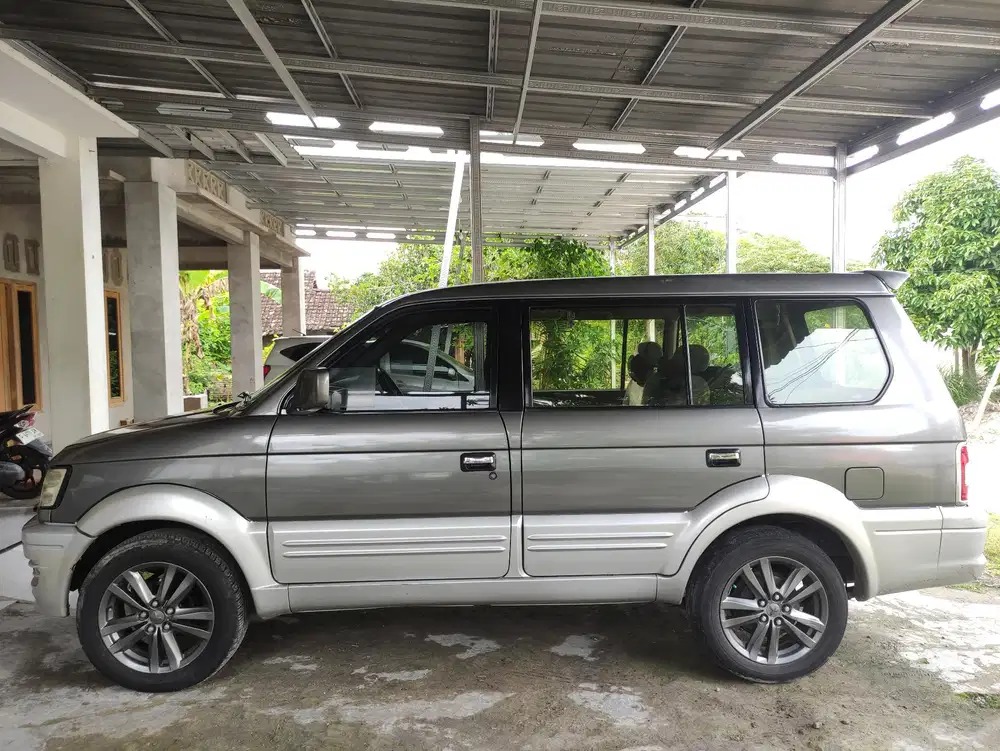 Mitsubishi Kuda 2002 Bensin