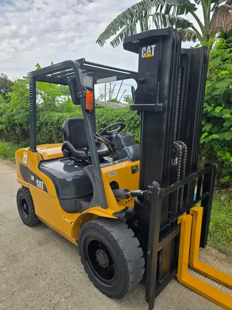 Forklift Caterpillar 3 Ton,Tiang Threelift,Manual,Mesin S4S,Tahun 2020