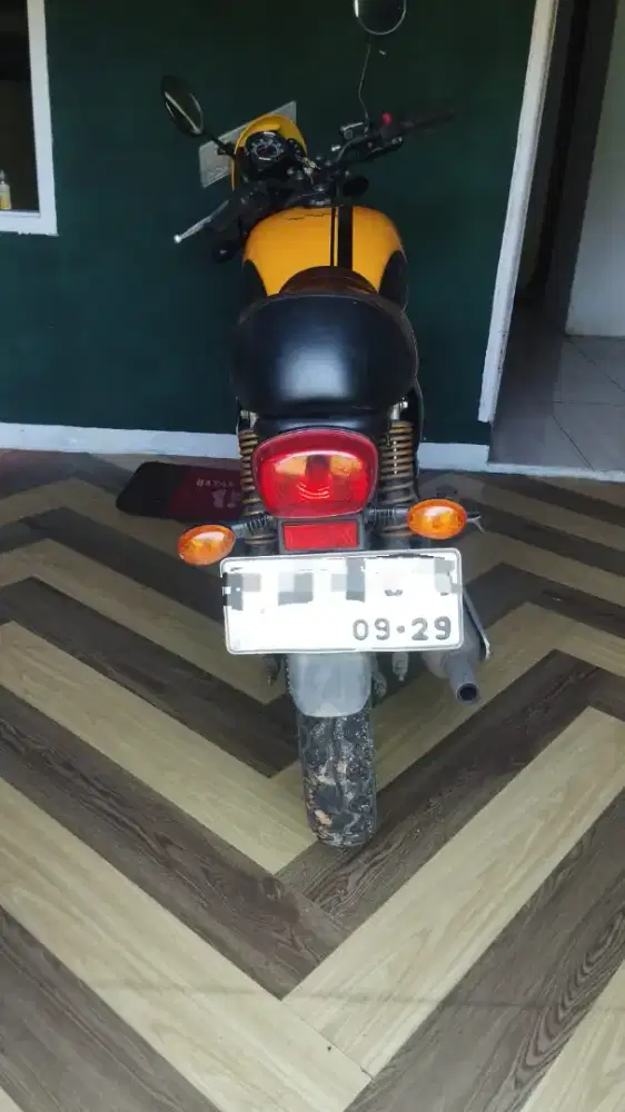 Motor kawasaki W175 kp