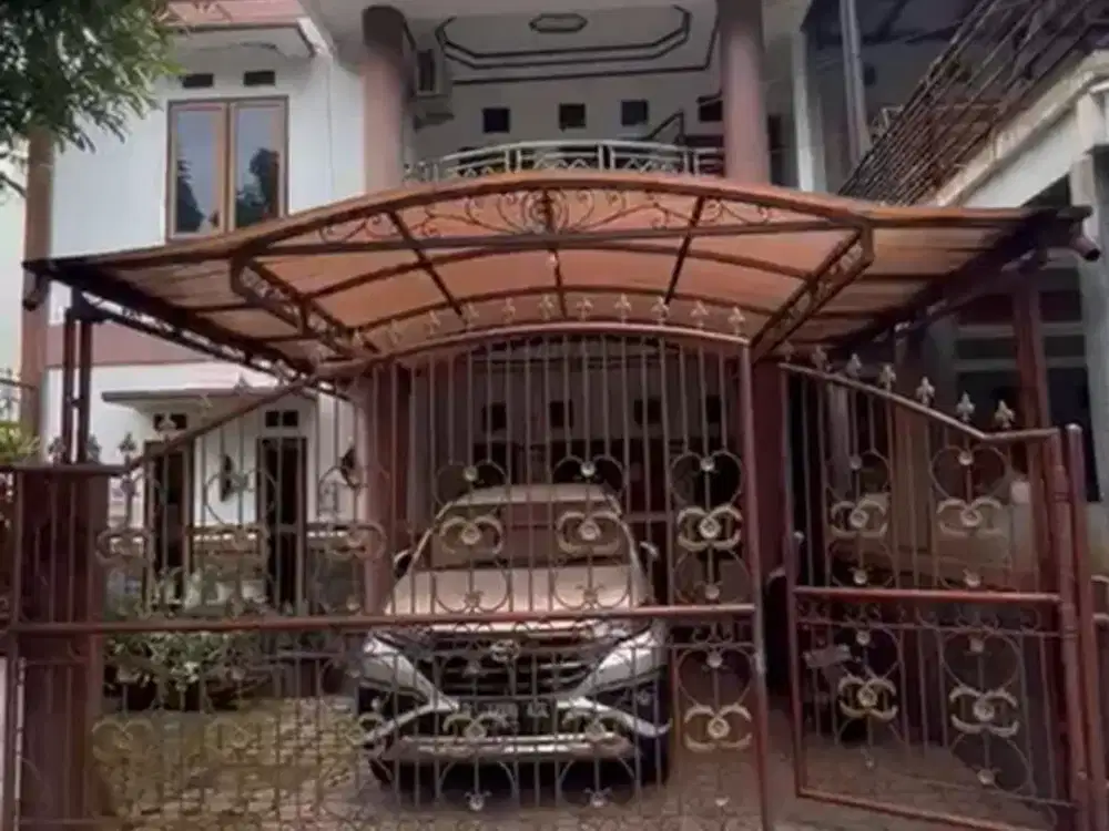 Rumah siap huni 2lantai dalam komplek antapani. lokasi nyaman dan strategis