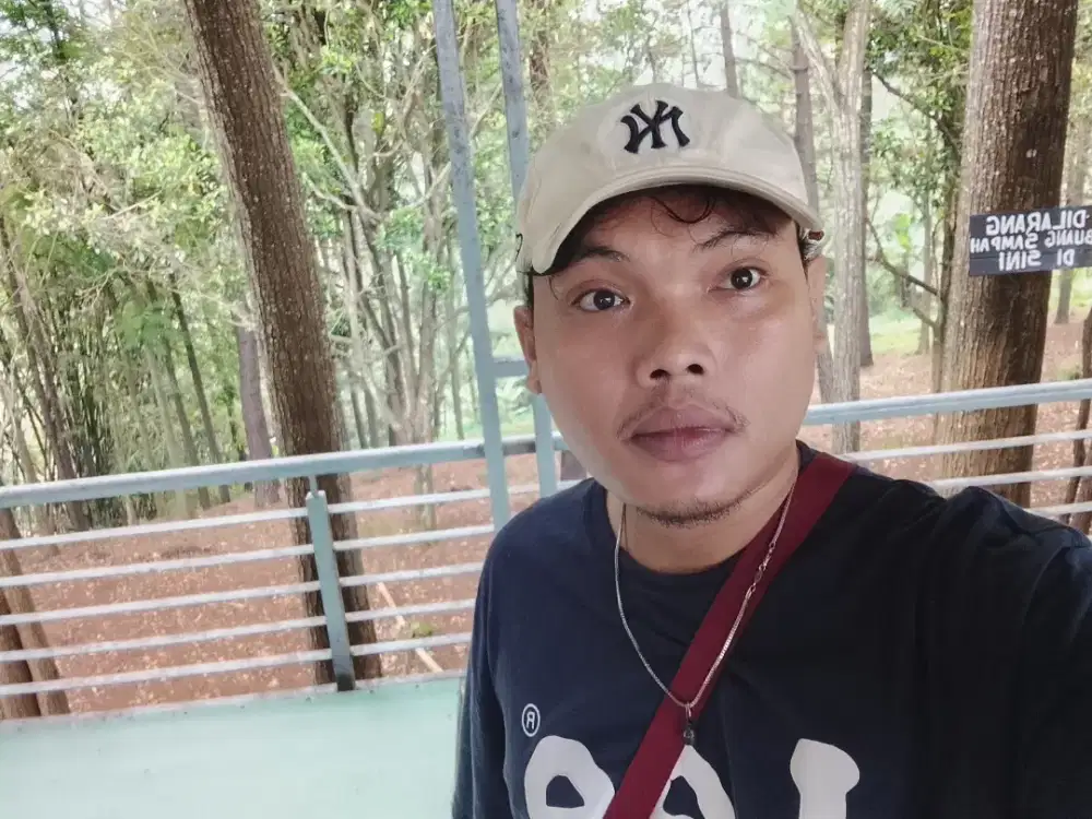 Cari kerjaan apa aja