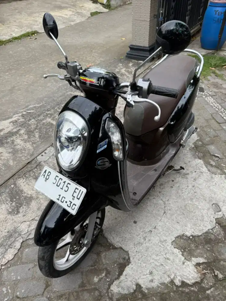 Scoopy esp stater halus THN 2015 plat AB sleman