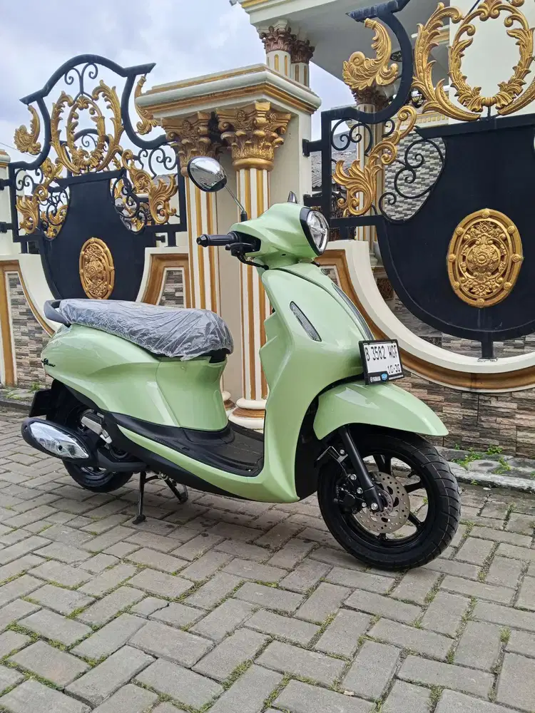 Yamaha grand Filano hybrid AKS BLUE CORE 2025