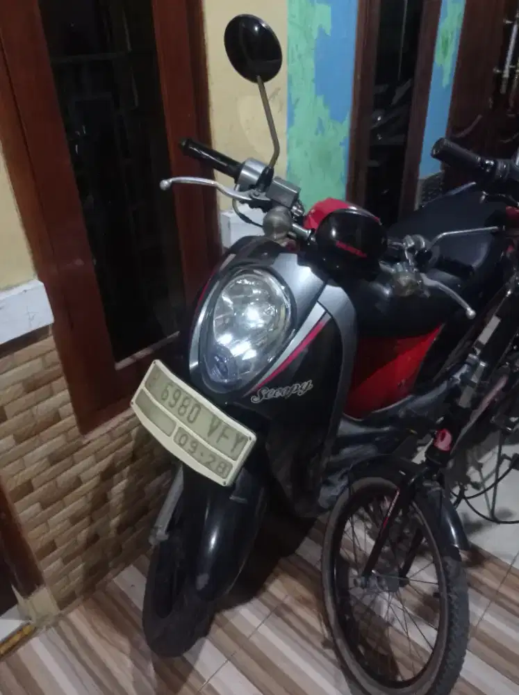 Honda Scoopy tahun 2012