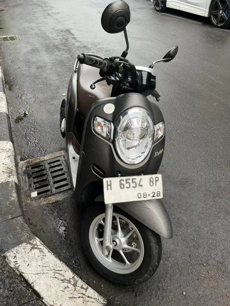 Scoopy Abu/Hitam Lengkap