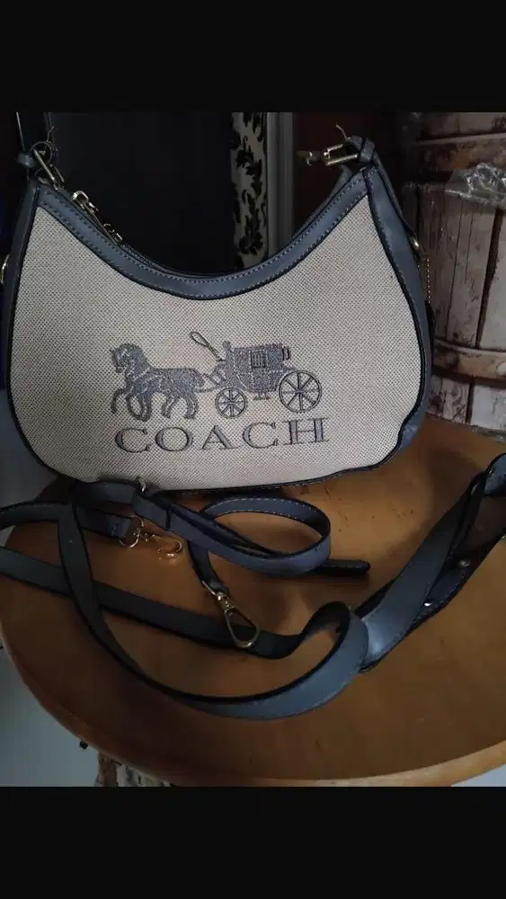 Tas coach bisa panjang dan pendek