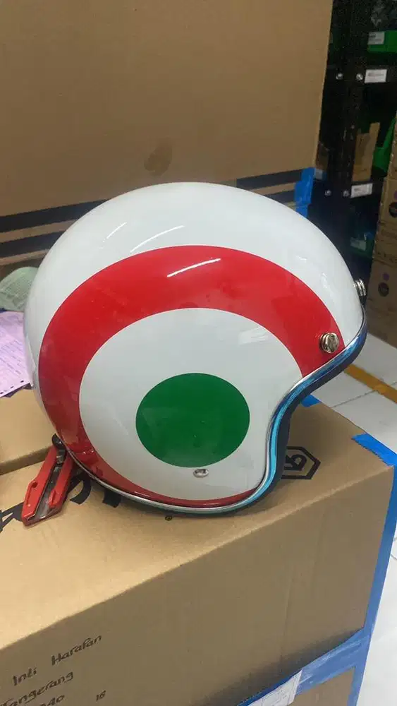 JUAL HELM VESPA ORI NATION