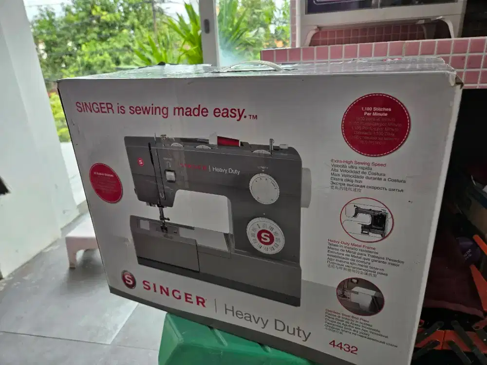 Mesin jahit singer 4432