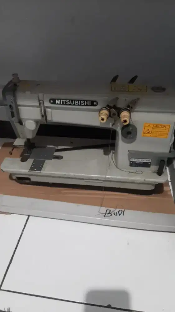 Dijual Mesin Jahit Mitsubishi Rantai 2 like new mulus