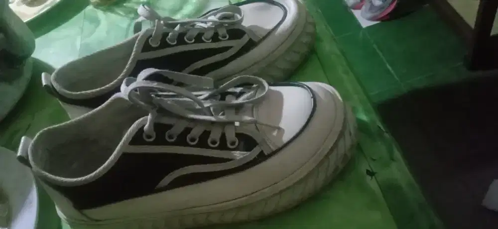 Dijual sepatu merk st.morits