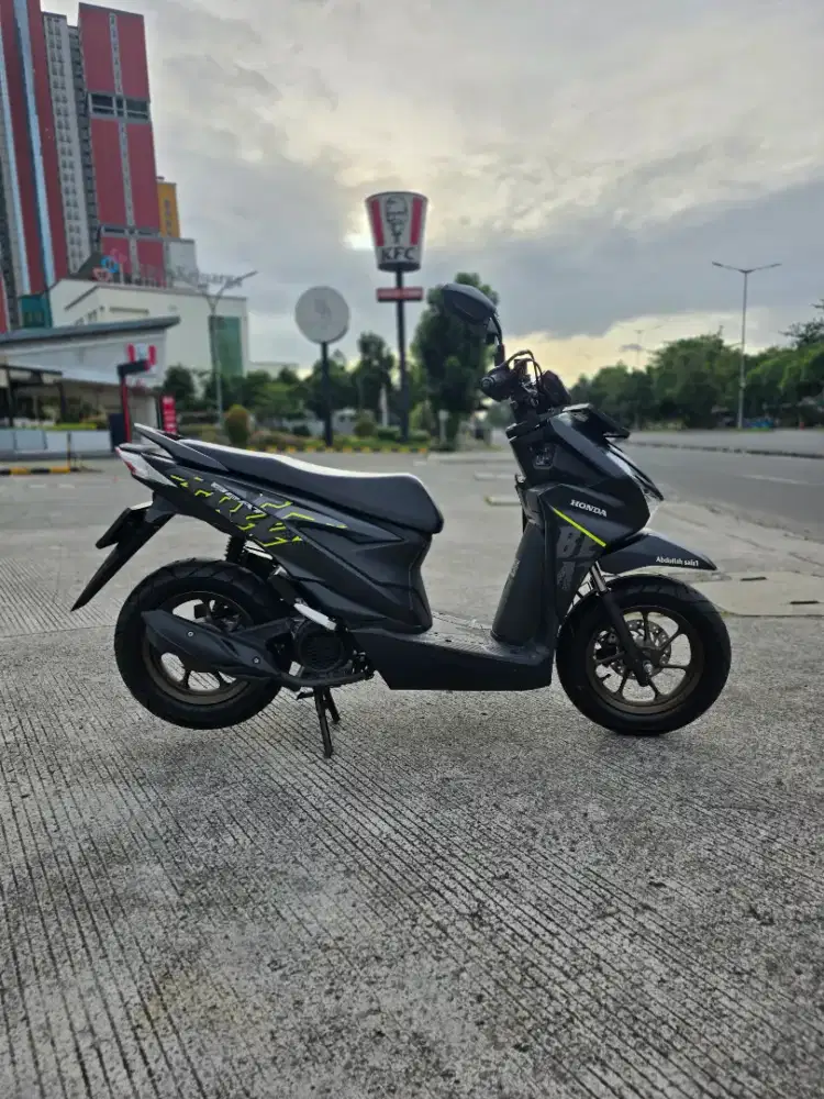 New Honda Beat Street (Km 1000 Perak)