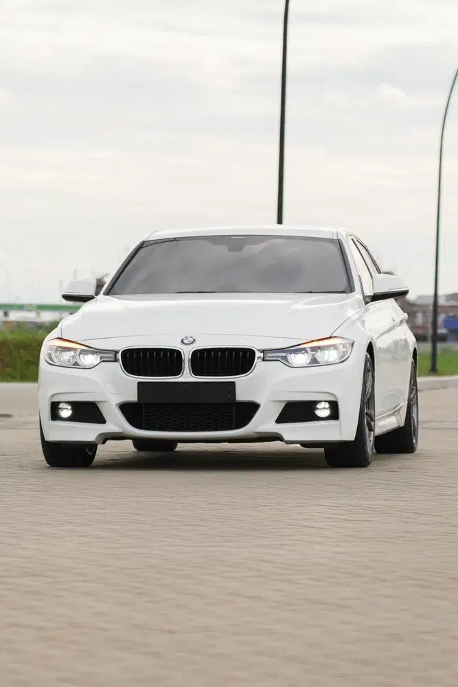 BMW 330i Sport Facelift LCI 2018 (F30)