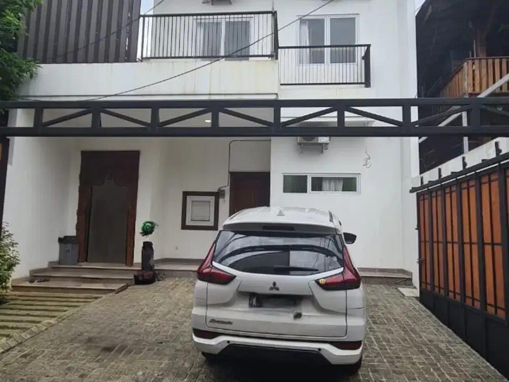 Rumah luas siap huni di Andara Jagakarsa Jakarta Selatan