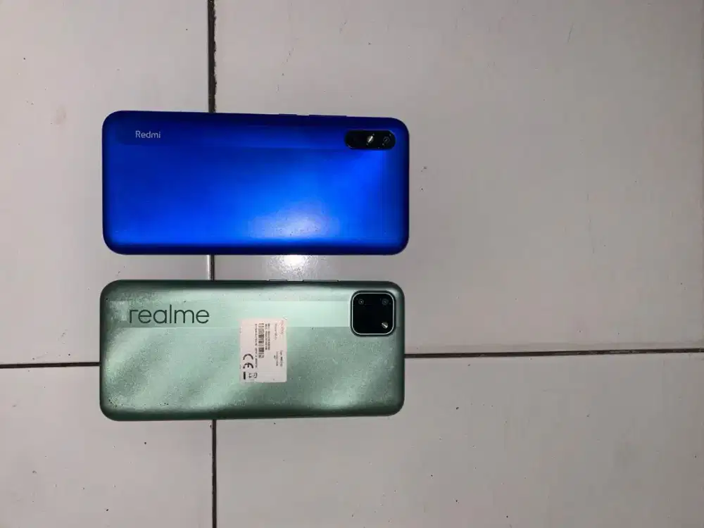 DIJUAL CEPAT REALME C11 DAN REDMI 9A 2/32
