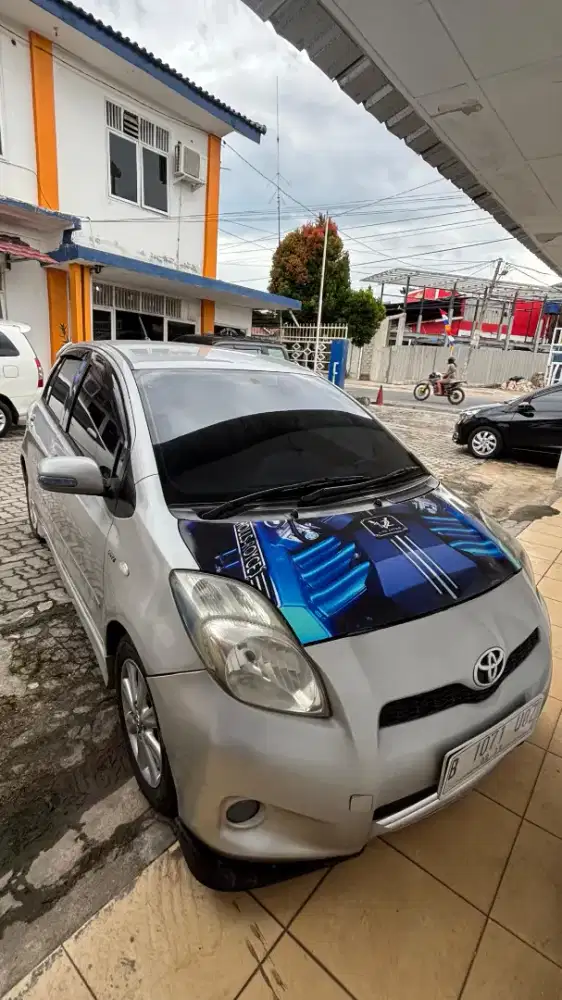 Toyota yaris 2012 metic... mobil joss original pakean pribadi