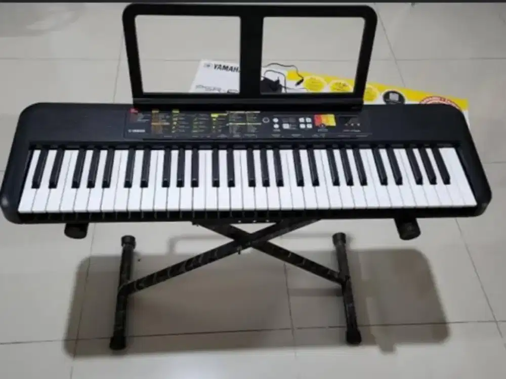 Keyboard Yamaha PSR F52