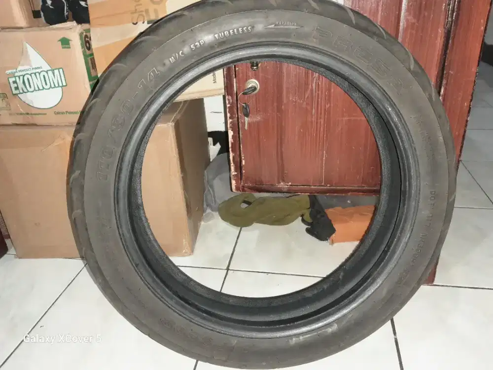 Ban Pressa 110/80 Ring 14