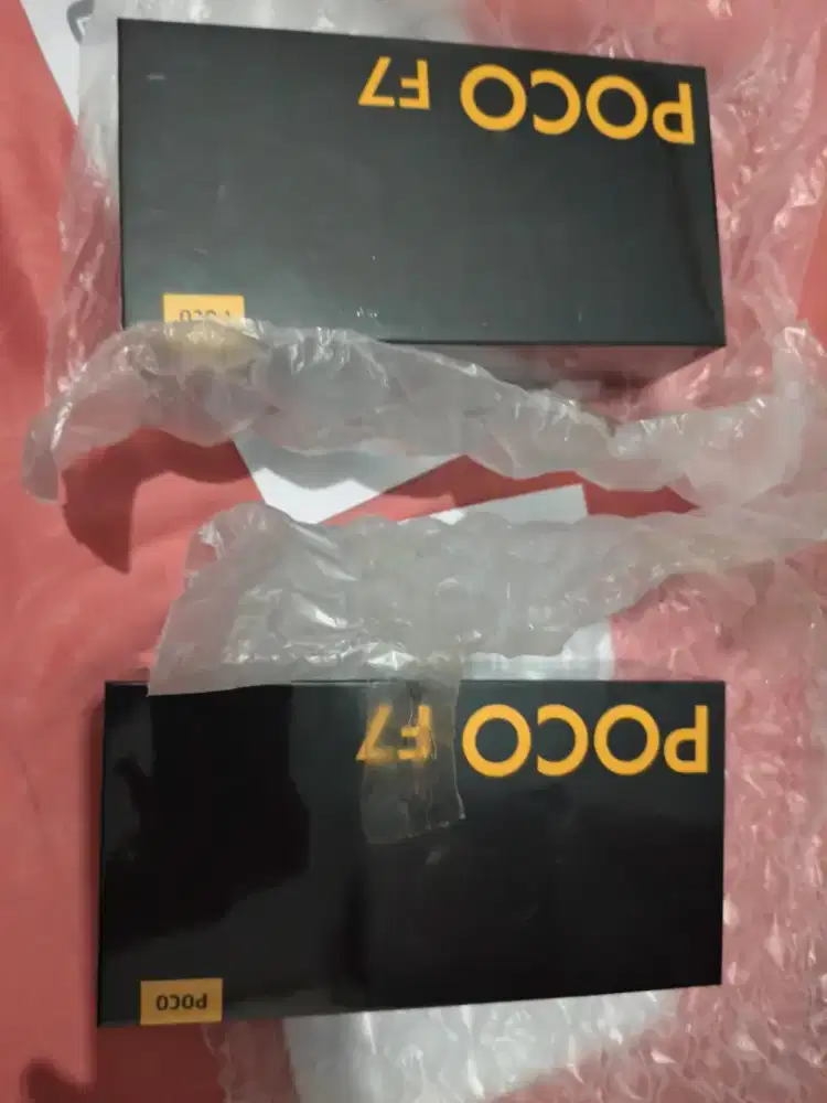 Handphone Poco F7 Warna Silver New Segel masih plastikan