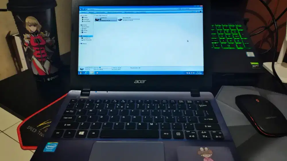 Acer Aspire E3-112 2/512gb minus