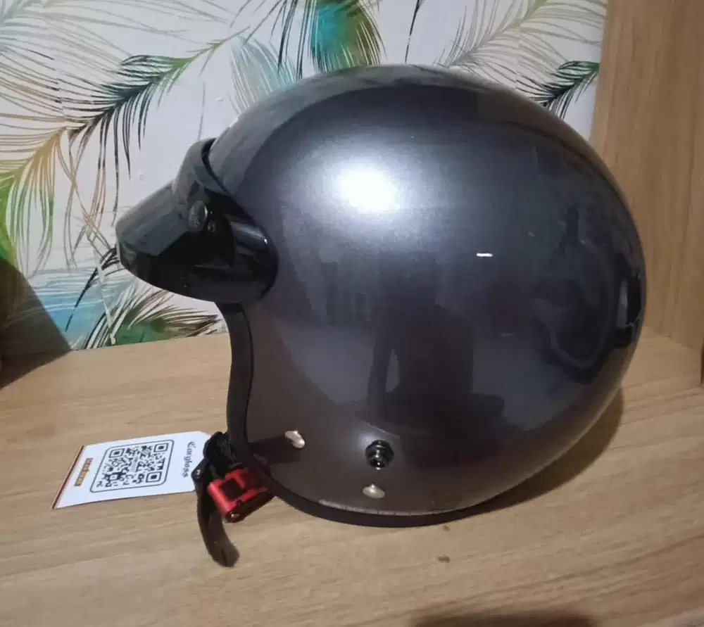 Dijual helm merk cargloss size L new