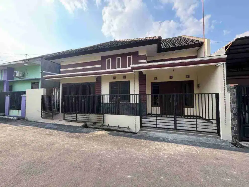 Rumah Bagus Dlm Perumahan Belakang Hotel Alana Colomadu