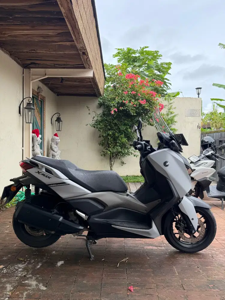 Xmax Connect 2024 Grey