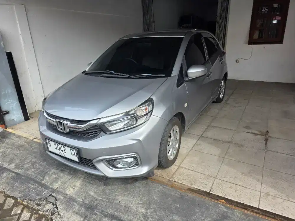 Honda Brio E CVT 2019 Silver